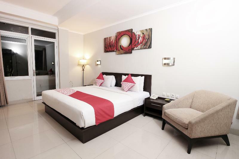 Urbanview Hotel Grand Malabar Bandung Exterior foto